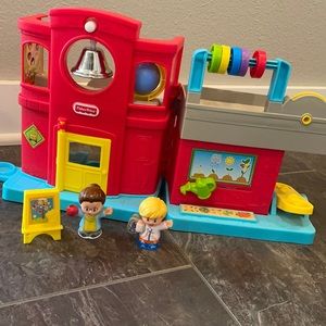 Fisher Price School, Like New
